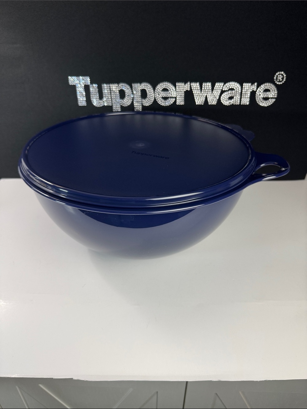 Tupperware 32 Cup Thatsa Bowl Dark Blue Large Mixing Serving Storage Bowl New